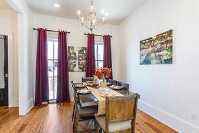 Residences Du Carondelet by Hosteeva