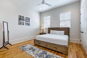 Residences Du Carondelet by Hosteeva