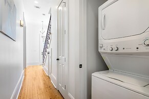 Residences Du Carondelet by Hosteeva