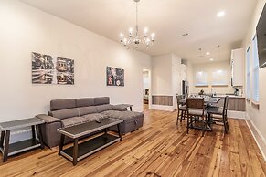 Residences Du Carondelet by Hosteeva