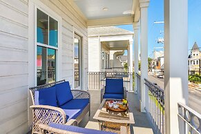 Residences Du Carondelet by Hosteeva