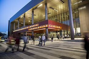 Residences Du Carondelet by Hosteeva