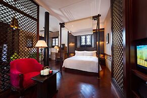 Silver Chest Boutique Hotel