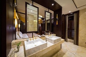 Silver Chest Boutique Hotel