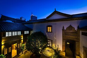 Silver Chest Boutique Hotel