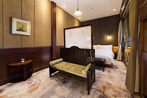 Silver Chest Boutique Hotel