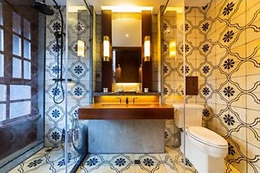 Silver Chest Boutique Hotel