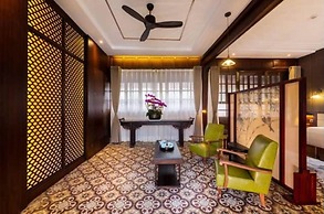 Silver Chest Boutique Hotel