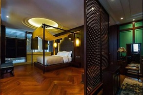 Silver Chest Boutique Hotel