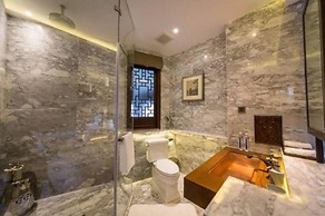 Silver Chest Boutique Hotel