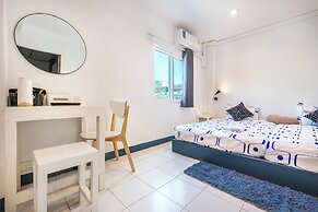 Sloth Hostel Don Mueang