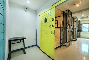 Sloth Hostel Don Mueang