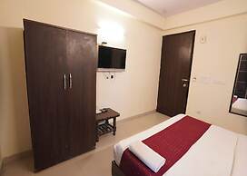 Hotel Tourist Palace