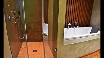 Monte Bay Retreat - Adult Only