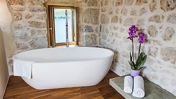 Monte Bay Retreat - Adult Only