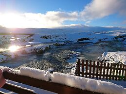 Fossatún Sunset Cottage