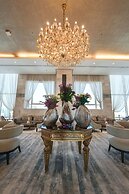 Grand Majestic Hotel