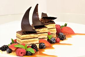 Grand Majestic Hotel