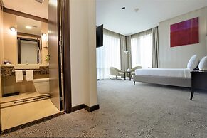 Grand Majestic Hotel