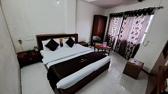 Hotel Dhruv Palace