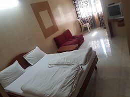 Hotel Dhruv Palace