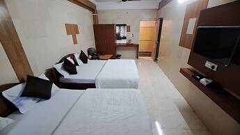 Hotel Dhruv Palace