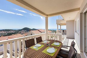 Apartments Villa Dadic