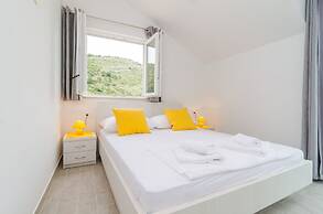 Apartments Villa Dadic