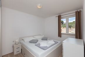 Apartments Villa Dadic