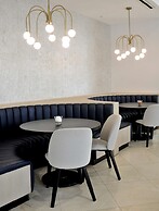 Hotel Dello Ft Lauderdale Airport, Tapestry Collection by Hilton