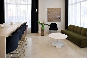 Hotel Dello Ft Lauderdale Airport, Tapestry Collection by Hilton