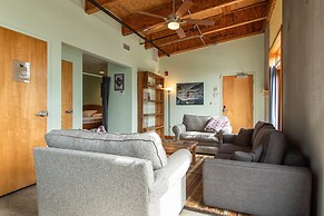 The Crash Pad - An Uncommon Hostel