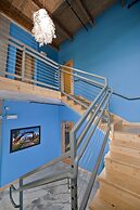 The Crash Pad - An Uncommon Hostel