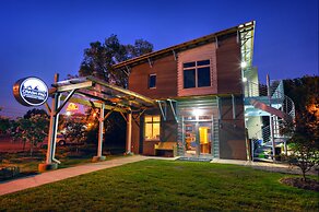 The Crash Pad - An Uncommon Hostel