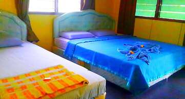 Sukau Backpackers B&B