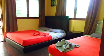 Sukau Backpackers B&B
