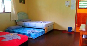 Sukau Backpackers B&B