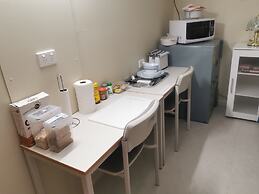 Chrissie's Dongara - Pet Friendly