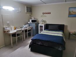 Chrissie's Dongara - Pet Friendly