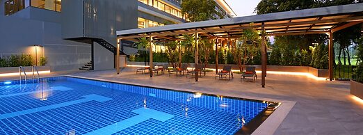 Tinidee Hotel Bangkok Golf Club