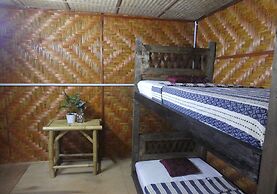 Bakau Hijau Riverlodge - Hostel