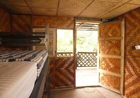 Bakau Hijau Riverlodge - Hostel