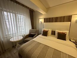 Line Suite Hotel