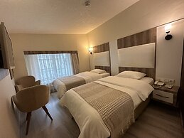 Line Suite Hotel