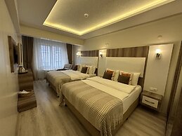 Line Suite Hotel