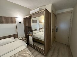 Line Suite Hotel