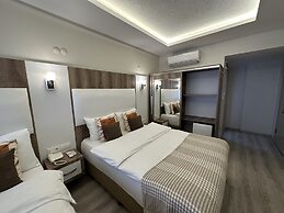 Line Suite Hotel
