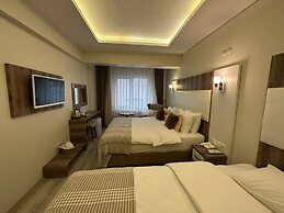 Line Suite Hotel