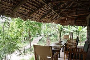 Kiboko Lodge