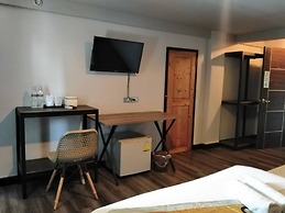 Pimpimarn Beach Hotel